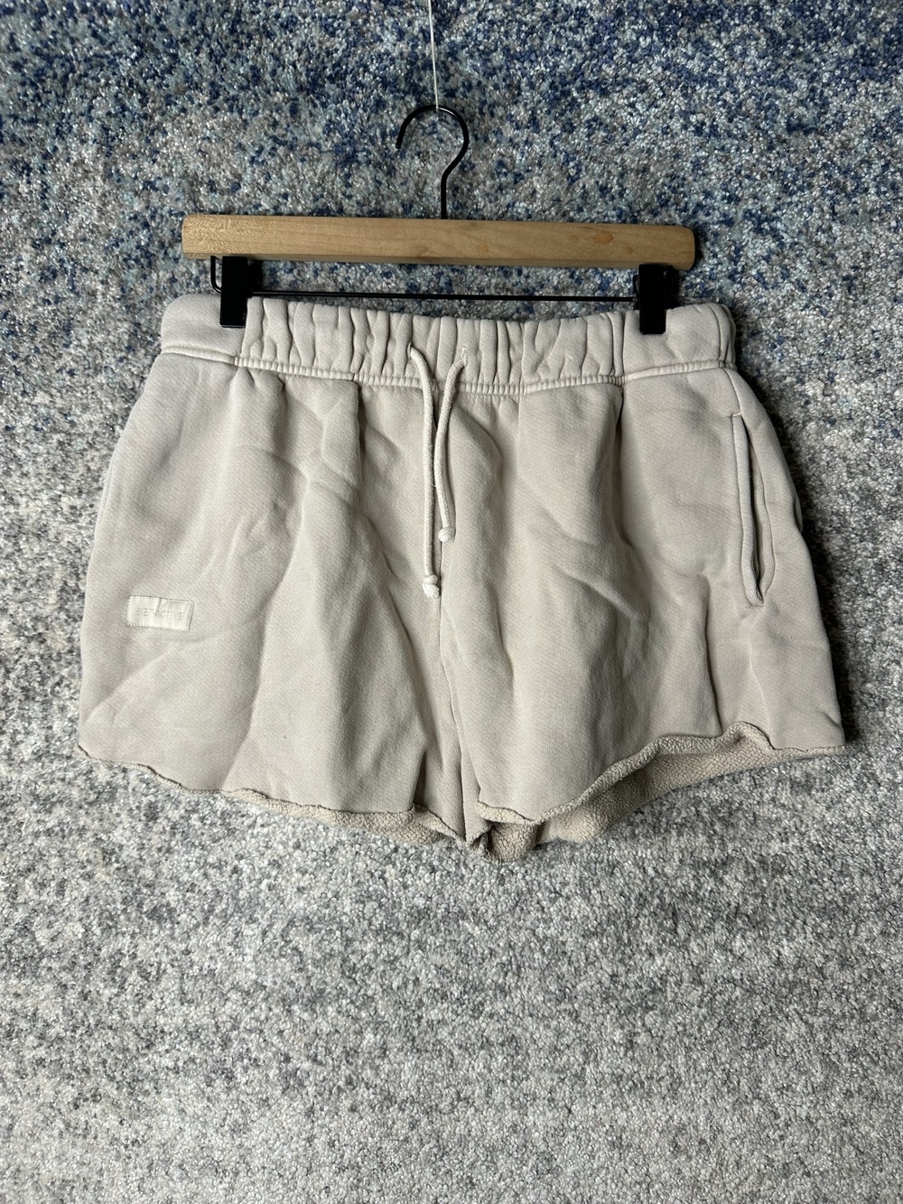 SET ACTIVE Shorts Womens Small Beige Fleece Sweat Drawstring Pockets Lounge